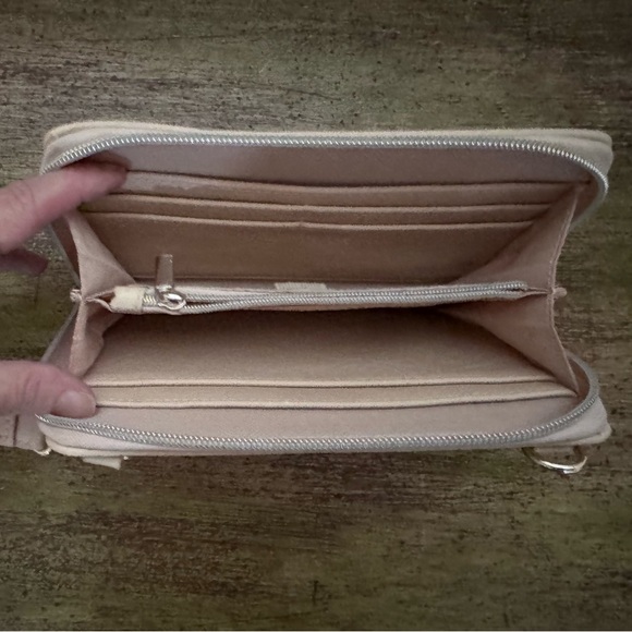 BÉIS Beige Wristlet Wallet - Picture 2 of 3